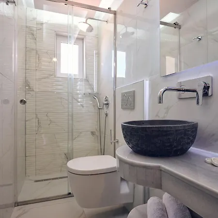 Plaka Sungrace & B&B