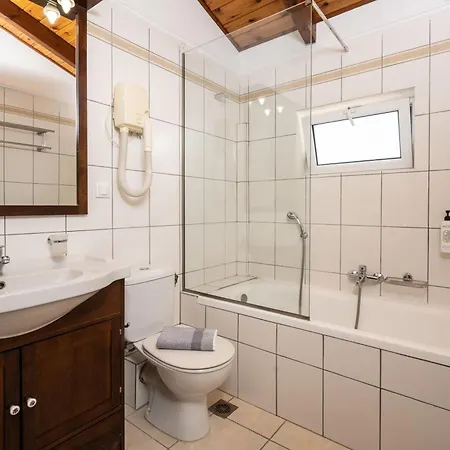B&B Plaka Sungrace & 3*
