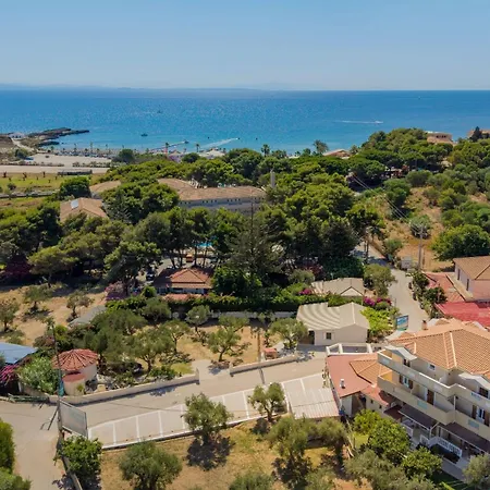 Plaka Sungrace & 3*